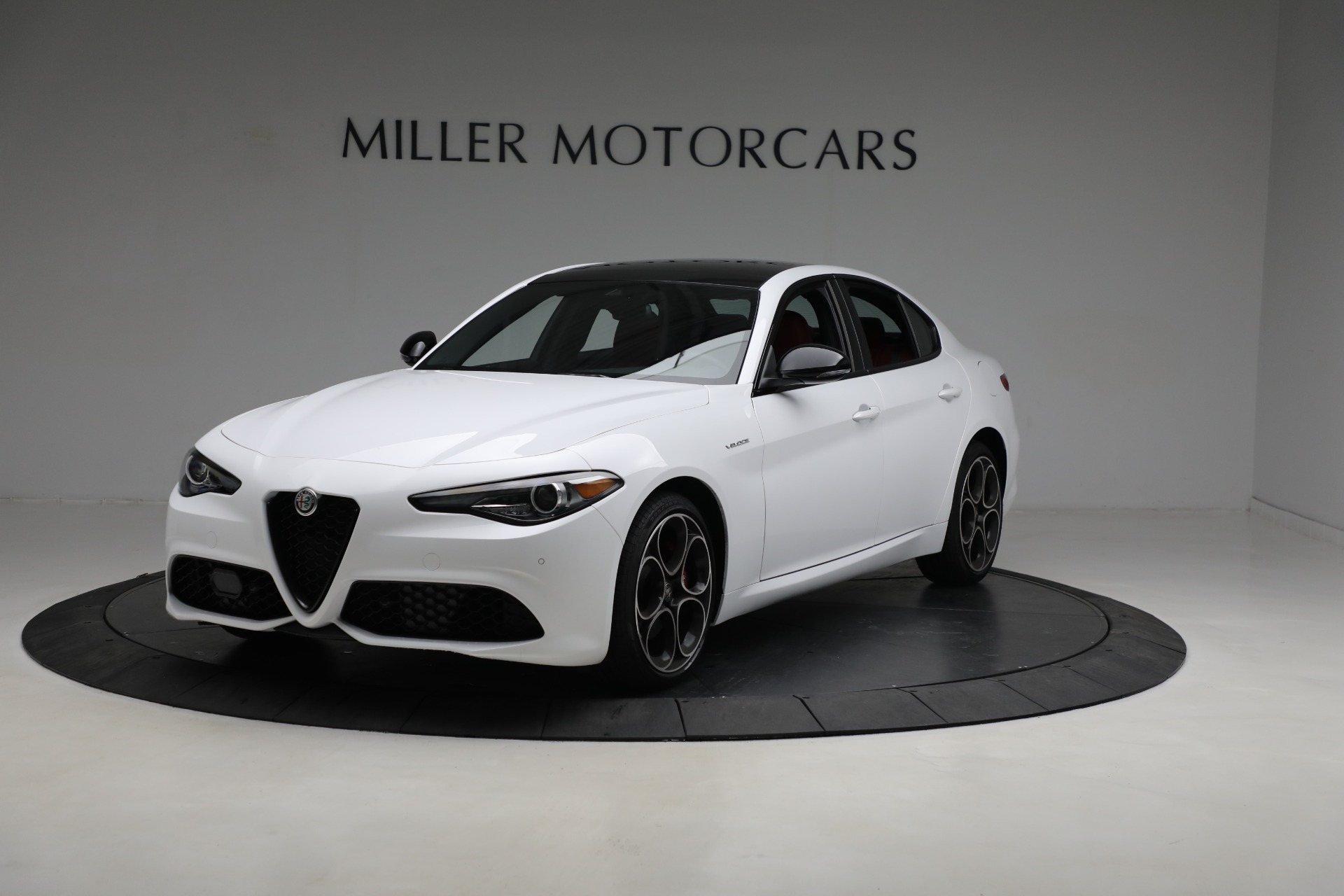 New 2023 Alfa Romeo Giulia Veloce for sale Sold at Alfa Romeo of Greenwich in Greenwich CT 06830 1