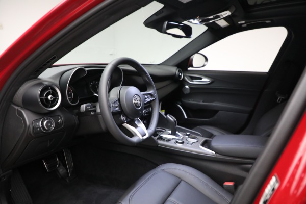 New 2023 Alfa Romeo Giulia Ti for sale $53,910 at Alfa Romeo of Greenwich in Greenwich CT 06830 13