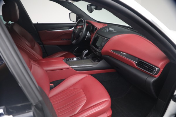 Used 2023 Maserati Levante GT for sale $42,900 at Alfa Romeo of Greenwich in Greenwich CT 06830 16