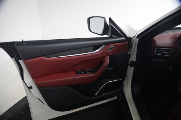 Used 2023 Maserati Levante GT for sale $42,900 at Alfa Romeo of Greenwich in Greenwich CT 06830 28