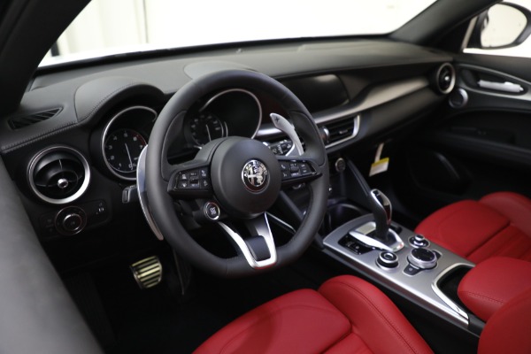 New 2023 Alfa Romeo Stelvio Veloce for sale $59,265 at Alfa Romeo of Greenwich in Greenwich CT 06830 13