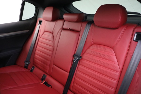 New 2023 Alfa Romeo Stelvio Veloce for sale $59,265 at Alfa Romeo of Greenwich in Greenwich CT 06830 14