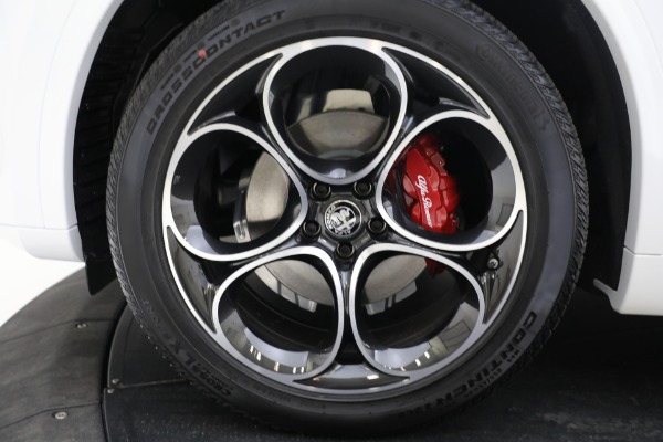 New 2023 Alfa Romeo Stelvio Veloce for sale $59,265 at Alfa Romeo of Greenwich in Greenwich CT 06830 18
