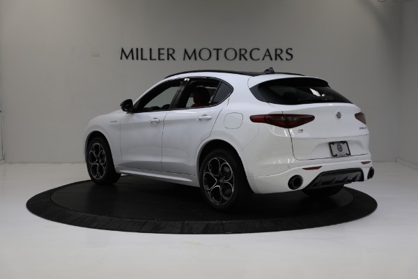 New 2023 Alfa Romeo Stelvio Veloce for sale $59,265 at Alfa Romeo of Greenwich in Greenwich CT 06830 4