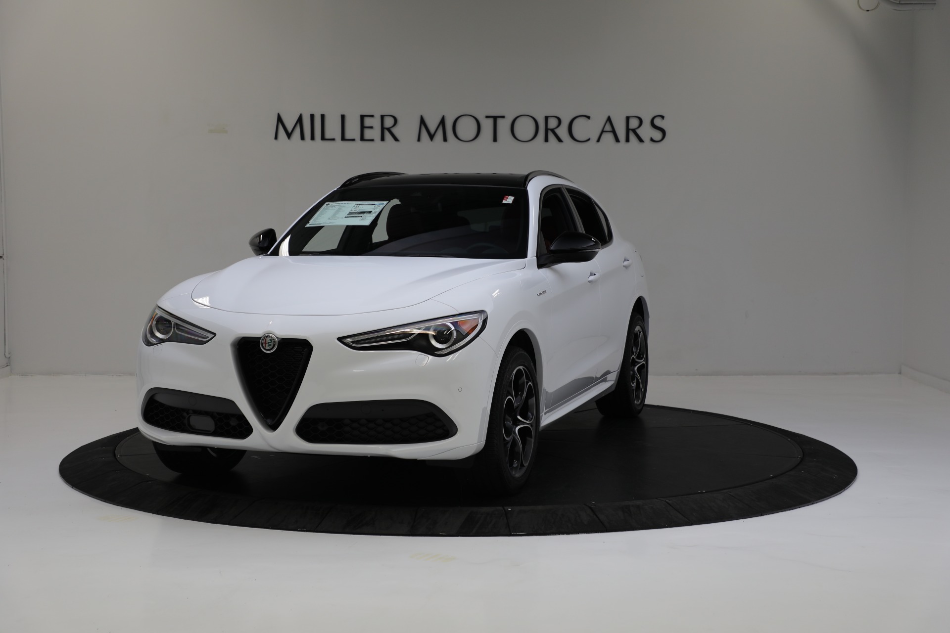 New 2023 Alfa Romeo Stelvio Veloce for sale $59,265 at Alfa Romeo of Greenwich in Greenwich CT 06830 1