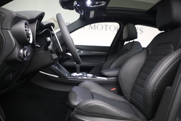 New 2023 Alfa Romeo Stelvio Quadrifoglio for sale $91,670 at Alfa Romeo of Greenwich in Greenwich CT 06830 14