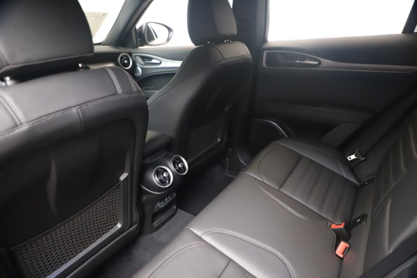 New 2023 Alfa Romeo Stelvio Veloce for sale $60,940 at Alfa Romeo of Greenwich in Greenwich CT 06830 17
