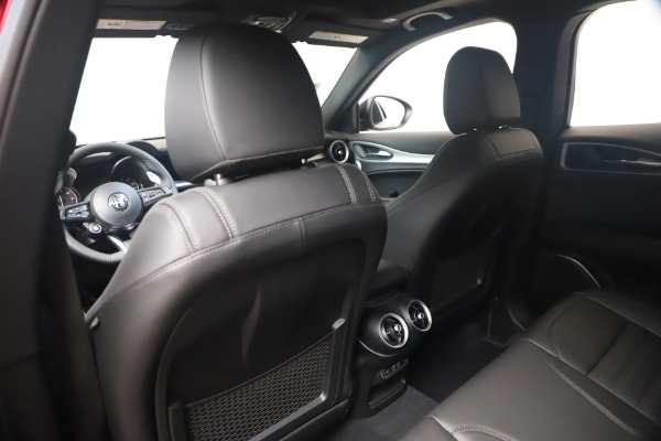 New 2023 Alfa Romeo Stelvio Veloce for sale $60,940 at Alfa Romeo of Greenwich in Greenwich CT 06830 18