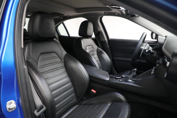 Used 2019 Alfa Romeo Giulia Ti Sport Carbon for sale $34,900 at Alfa Romeo of Greenwich in Greenwich CT 06830 19