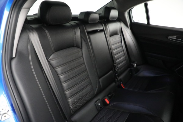 Used 2019 Alfa Romeo Giulia Ti Sport Carbon for sale $34,900 at Alfa Romeo of Greenwich in Greenwich CT 06830 22