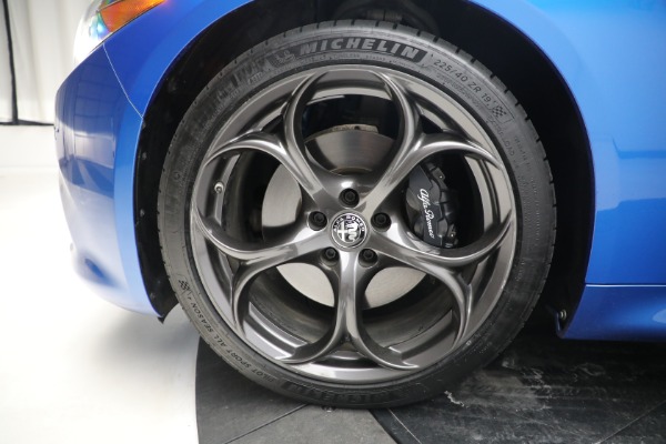 Used 2019 Alfa Romeo Giulia Ti Sport Carbon for sale $34,900 at Alfa Romeo of Greenwich in Greenwich CT 06830 28