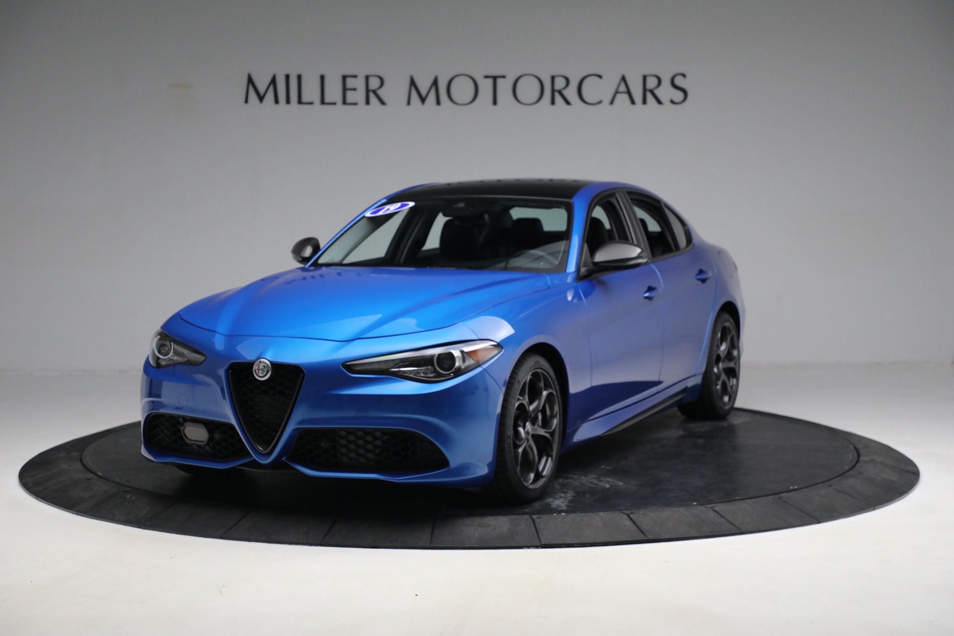 Used 2019 Alfa Romeo Giulia Ti Sport Carbon for sale $34,900 at Alfa Romeo of Greenwich in Greenwich CT 06830 1