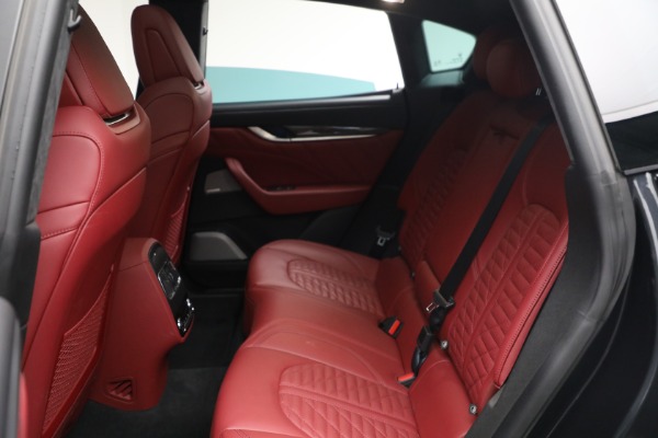 Used 2021 Maserati Levante Trofeo for sale $114,900 at Alfa Romeo of Greenwich in Greenwich CT 06830 27