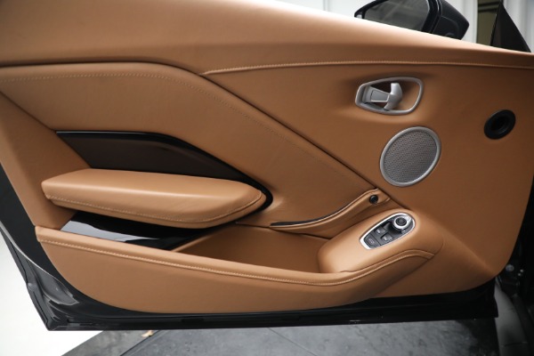 Used 2020 Aston Martin Vantage for sale $119,900 at Alfa Romeo of Greenwich in Greenwich CT 06830 17