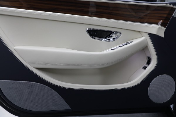 New 2023 Bentley Continental GTC V8 for sale $291,225 at Alfa Romeo of Greenwich in Greenwich CT 06830 28