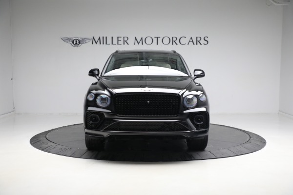 New 2023 Bentley Bentayga EWB Azure V8 for sale $297,600 at Alfa Romeo of Greenwich in Greenwich CT 06830 12