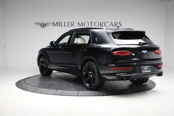 New 2023 Bentley Bentayga EWB Azure V8 for sale $297,600 at Alfa Romeo of Greenwich in Greenwich CT 06830 5