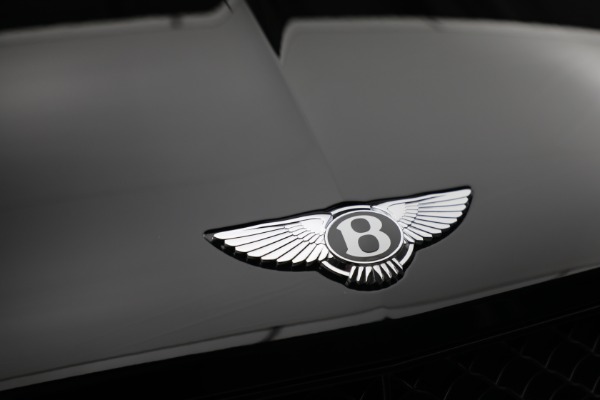 New 2023 Bentley Bentayga V8 for sale $238,470 at Alfa Romeo of Greenwich in Greenwich CT 06830 15