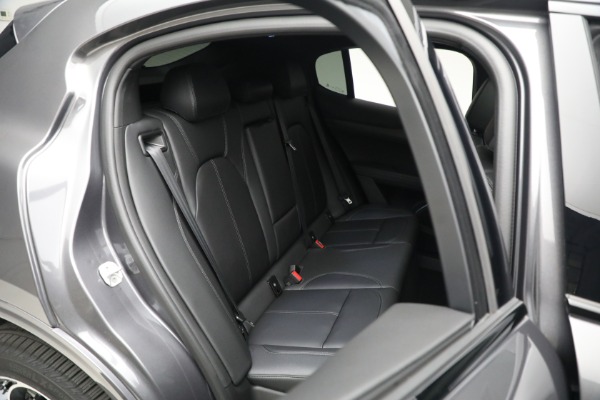 New 2023 Alfa Romeo Stelvio Ti for sale $55,980 at Alfa Romeo of Greenwich in Greenwich CT 06830 21