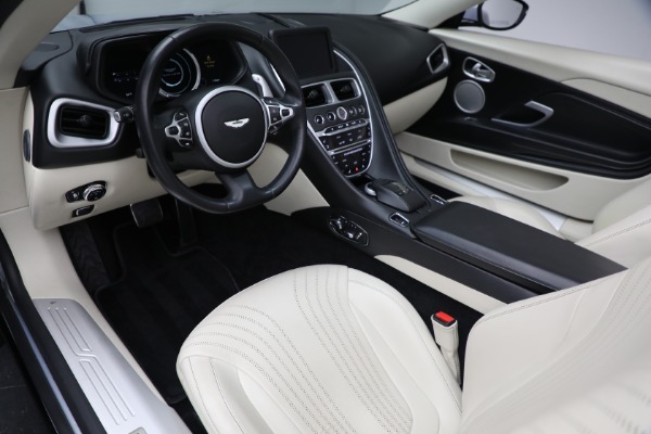 Used 2019 Aston Martin DB11 Volante for sale $145,900 at Alfa Romeo of Greenwich in Greenwich CT 06830 19