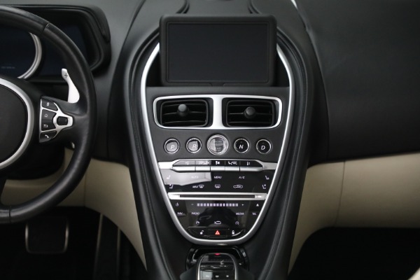 Used 2019 Aston Martin DB11 Volante for sale $145,900 at Alfa Romeo of Greenwich in Greenwich CT 06830 28