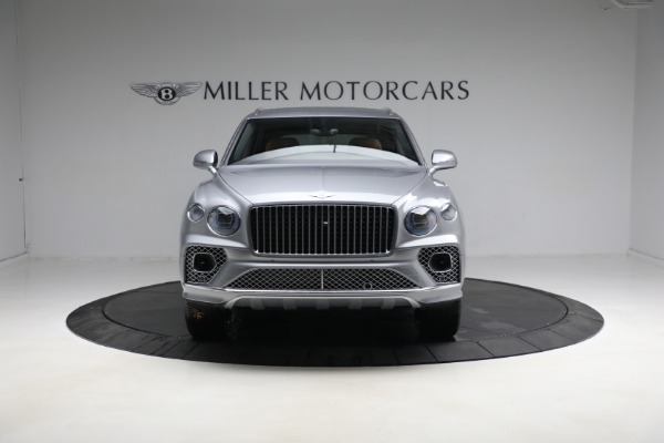 Used 2023 Bentley Bentayga EWB Azure V8 for sale $196,900 at Alfa Romeo of Greenwich in Greenwich CT 06830 14