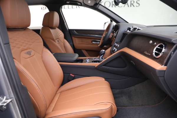 New 2023 Bentley Bentayga EWB Azure V8 for sale $274,655 at Alfa Romeo of Greenwich in Greenwich CT 06830 28