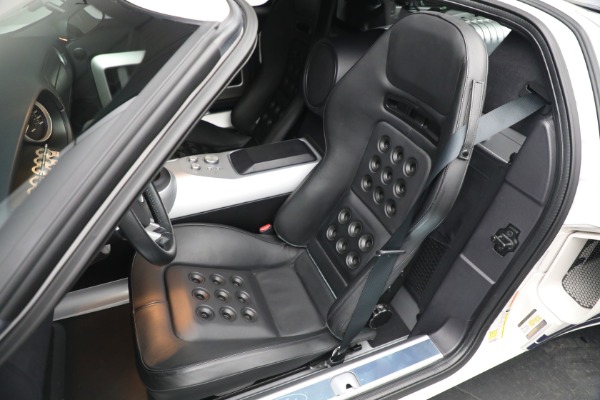 Used 2006 Ford GT for sale $449,900 at Alfa Romeo of Greenwich in Greenwich CT 06830 15