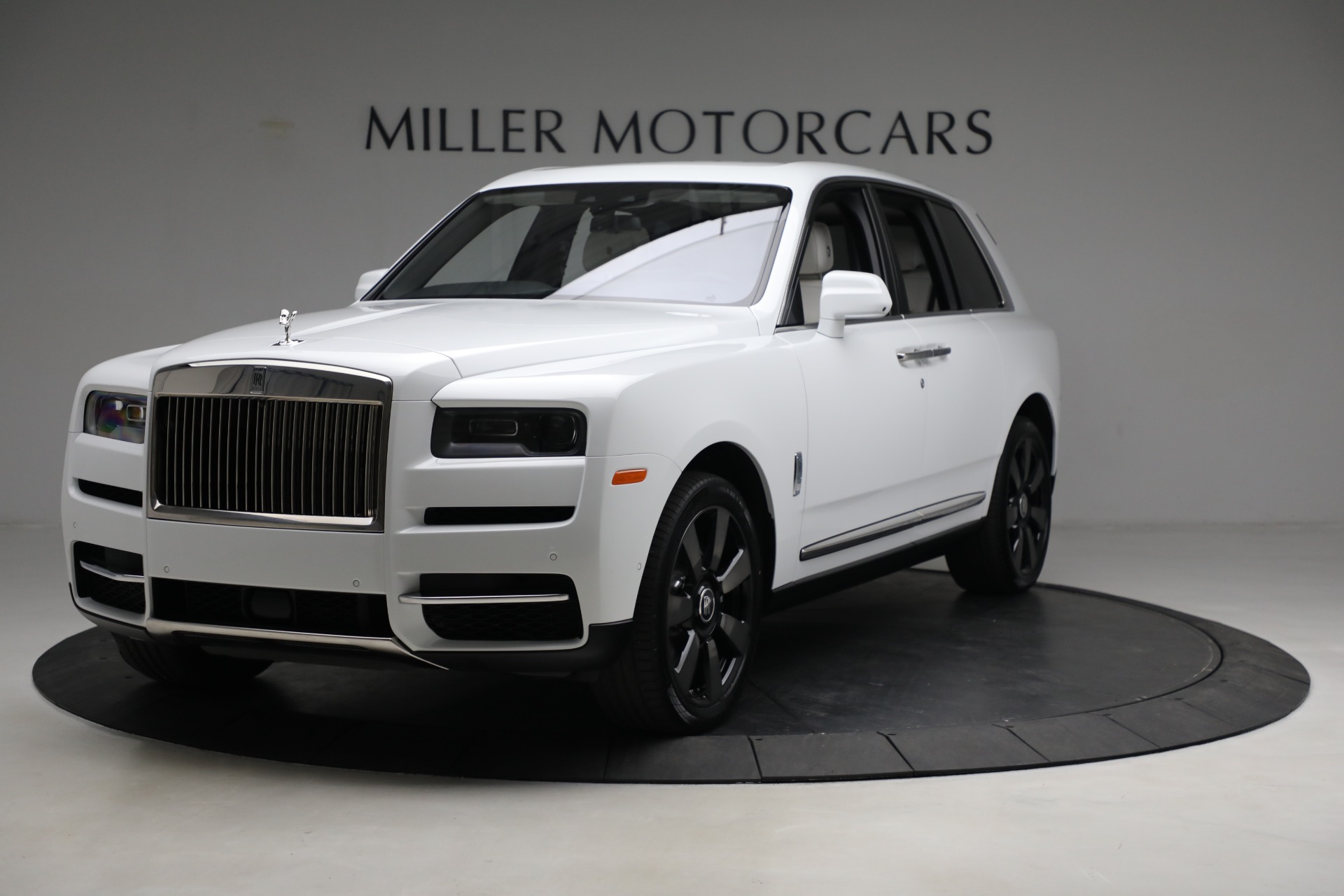 New 2023 Rolls-Royce Cullinan for sale $418,575 at Alfa Romeo of Greenwich in Greenwich CT 06830 1