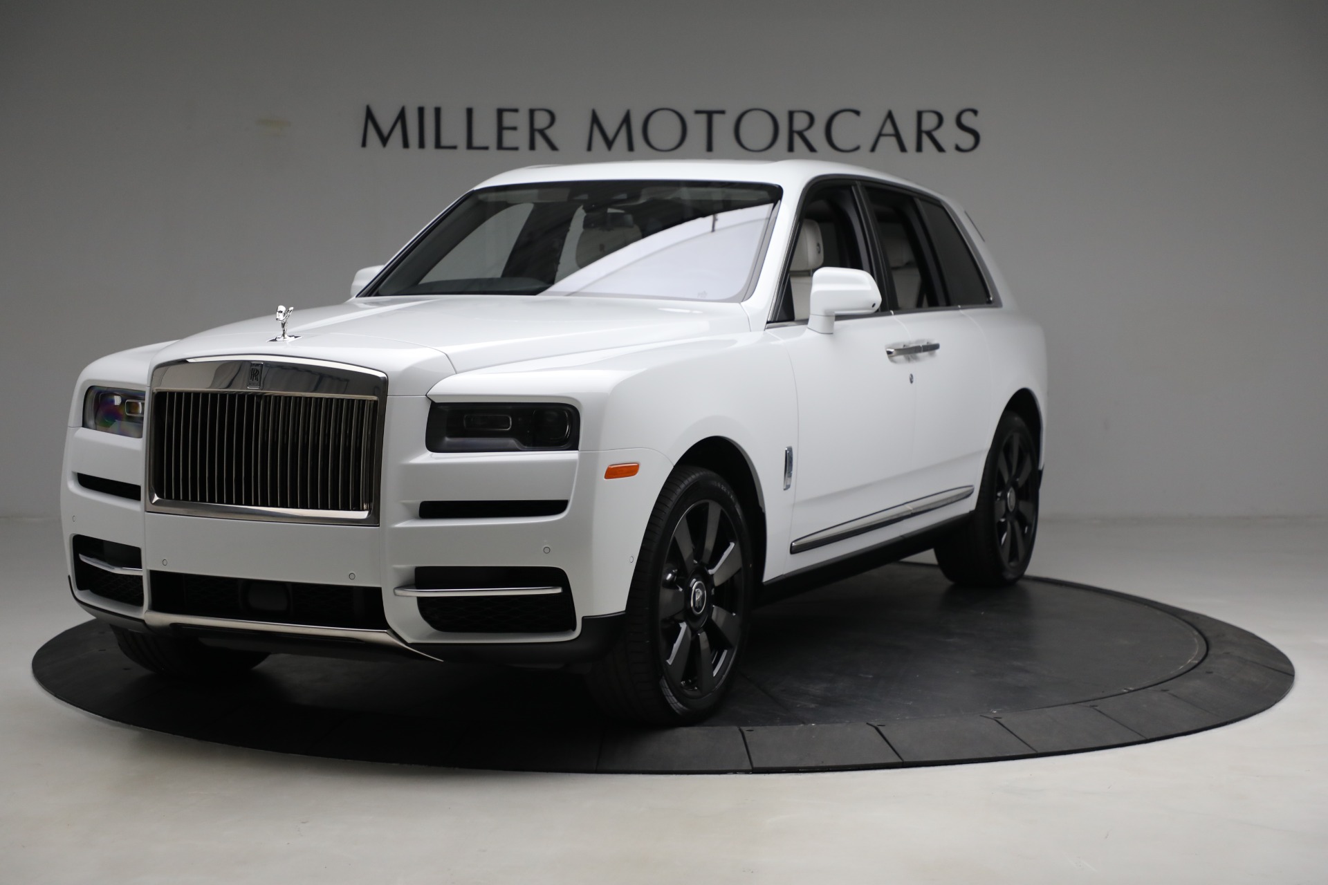 New 2023 Rolls-Royce Cullinan for sale Sold at Alfa Romeo of Greenwich in Greenwich CT 06830 1