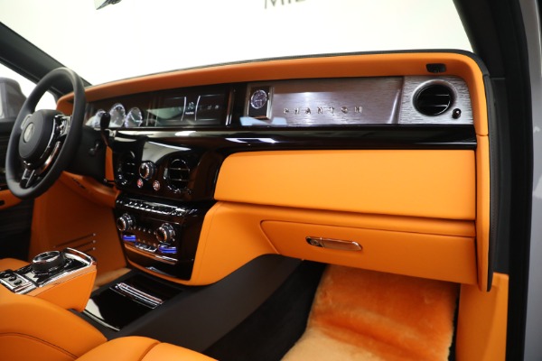 New 2023 Rolls-Royce Phantom EWB for sale Sold at Alfa Romeo of Greenwich in Greenwich CT 06830 18