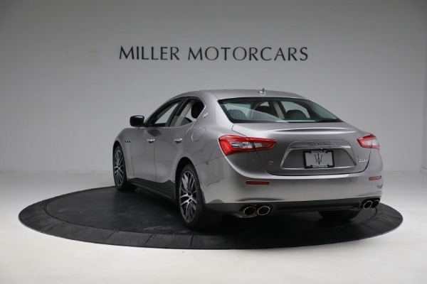 Used 2015 Maserati Ghibli S Q4 for sale Sold at Alfa Romeo of Greenwich in Greenwich CT 06830 5