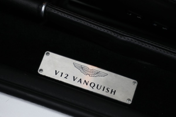 Used 2005 Aston Martin V12 Vanquish S for sale $199,900 at Alfa Romeo of Greenwich in Greenwich CT 06830 14