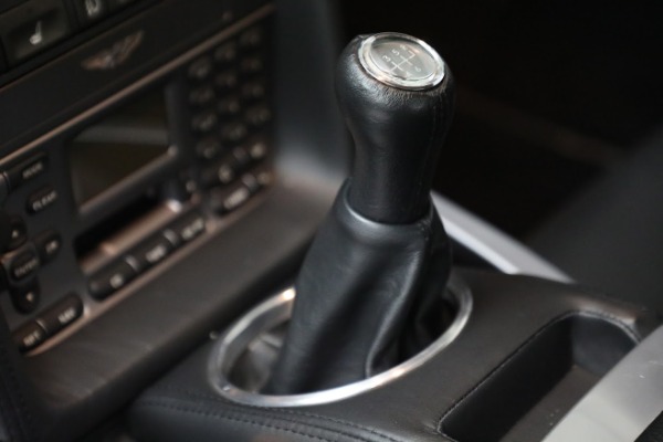 Used 2005 Aston Martin V12 Vanquish S for sale $199,900 at Alfa Romeo of Greenwich in Greenwich CT 06830 21