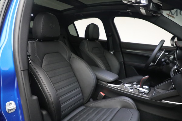New 2023 Alfa Romeo Stelvio Estrema for sale $63,625 at Alfa Romeo of Greenwich in Greenwich CT 06830 19