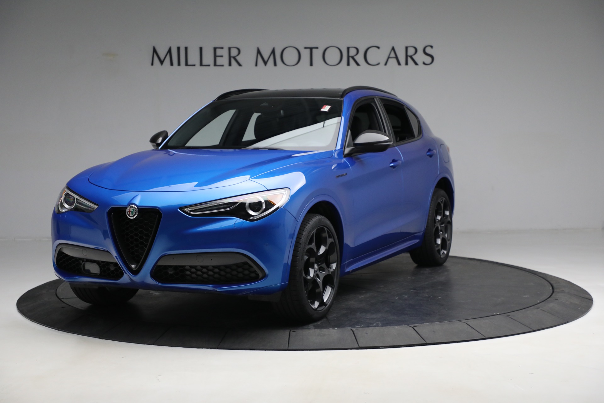 New 2023 Alfa Romeo Stelvio Estrema for sale $63,625 at Alfa Romeo of Greenwich in Greenwich CT 06830 1