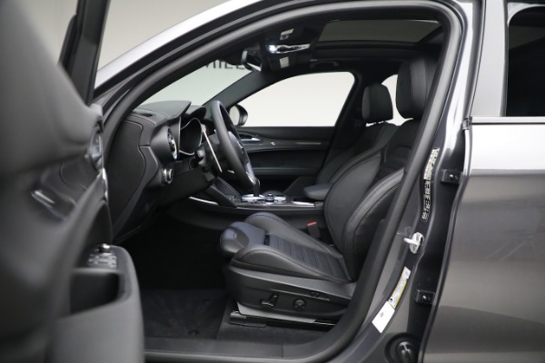 New 2023 Alfa Romeo Stelvio Quadrifoglio for sale $79,900 at Alfa Romeo of Greenwich in Greenwich CT 06830 13