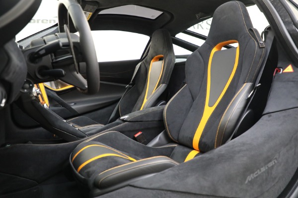Used 2018 McLaren 720S Performance for sale $289,900 at Alfa Romeo of Greenwich in Greenwich CT 06830 19