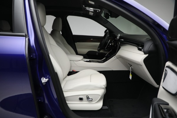 New 2023 Maserati Grecale Modena for sale $86,697 at Alfa Romeo of Greenwich in Greenwich CT 06830 19
