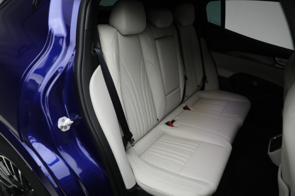 New 2023 Maserati Grecale Modena for sale $86,697 at Alfa Romeo of Greenwich in Greenwich CT 06830 21