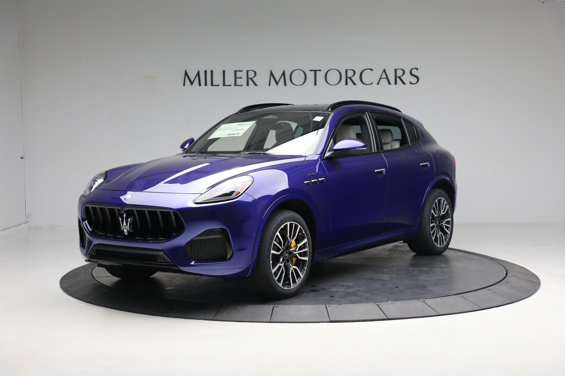 New 2023 Maserati Grecale Modena for sale $86,697 at Alfa Romeo of Greenwich in Greenwich CT 06830 1