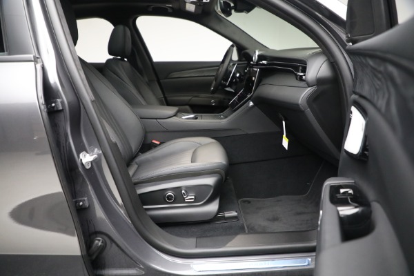 New 2023 Maserati Grecale Modena for sale $76,195 at Alfa Romeo of Greenwich in Greenwich CT 06830 17