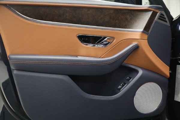 New 2023 Bentley Flying Spur V8 for sale $239,555 at Alfa Romeo of Greenwich in Greenwich CT 06830 18