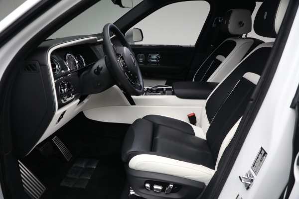 Used 2022 Rolls-Royce Black Badge Cullinan for sale $399,900 at Alfa Romeo of Greenwich in Greenwich CT 06830 14