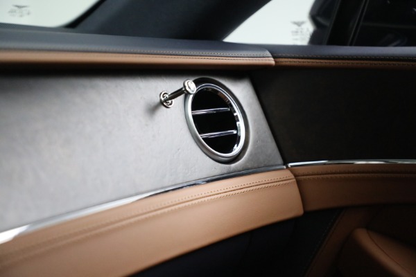 Used 2023 Bentley Continental GT V8 for sale $184,900 at Alfa Romeo of Greenwich in Greenwich CT 06830 24
