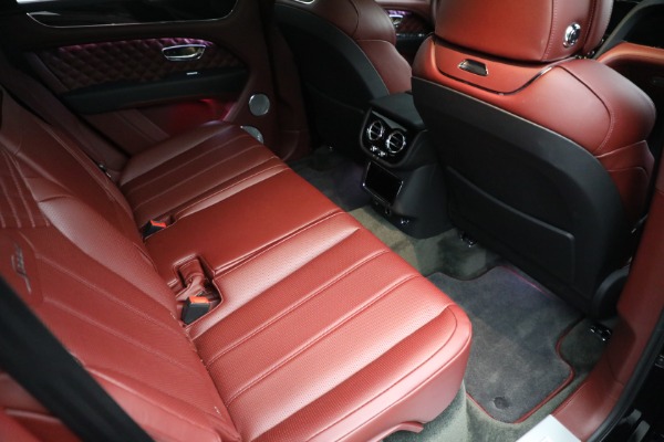 Used 2022 Bentley Bentayga Speed for sale $279,900 at Alfa Romeo of Greenwich in Greenwich CT 06830 25