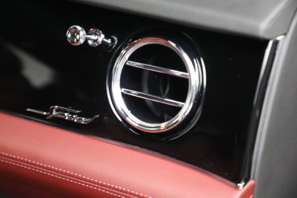 Used 2022 Bentley Bentayga Speed for sale $279,900 at Alfa Romeo of Greenwich in Greenwich CT 06830 28