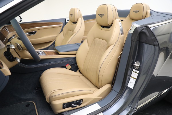 New 2023 Bentley Continental GTC V8 for sale $290,528 at Alfa Romeo of Greenwich in Greenwich CT 06830 27