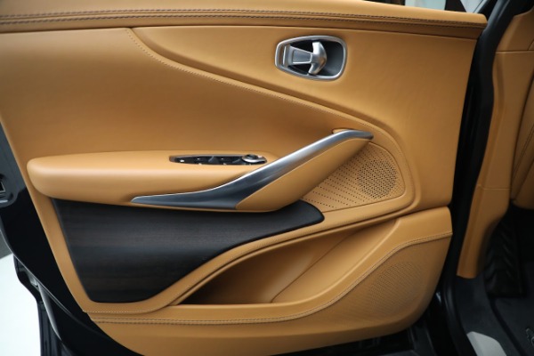 Used 2022 Aston Martin DBX for sale $169,900 at Alfa Romeo of Greenwich in Greenwich CT 06830 18
