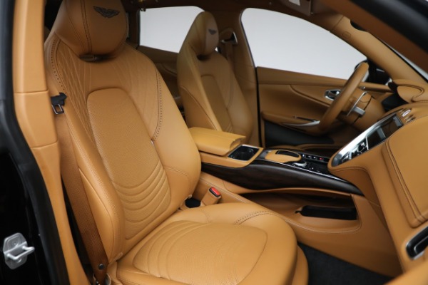 Used 2022 Aston Martin DBX for sale $169,900 at Alfa Romeo of Greenwich in Greenwich CT 06830 24